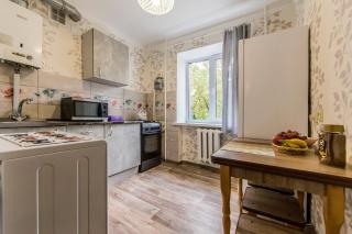 Apartment near Zhitomirskaya metro station, Nikolay Krasnova street - 3