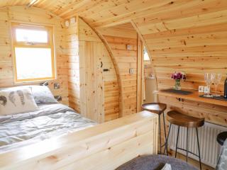 Embden Pod at Banwy Glamping - 1