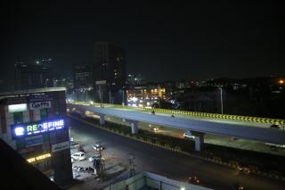 Hotel Skyview Suites & Studios - 3