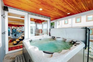 Yankee Sno-Home - Big White - 4