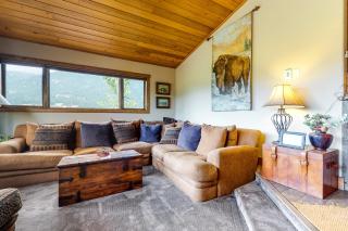 Yellowtail Home in the Meadow - Big Sky - 9