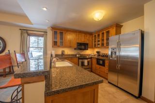 Wheelchair Accessible 2-Bedroom Condo - Slopeside condo - Crested Butte - 6