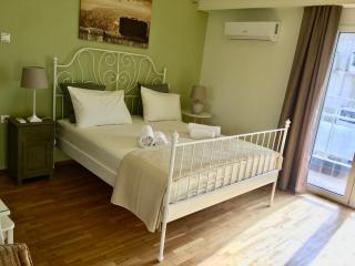Cozy apartment near metro-Athens view - Atene - 3