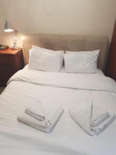 Marsh Farm Hotel - Swindon - 1