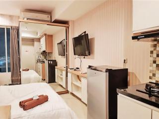 Apartemen grand kamala lagoon by 21 Room - Bekasi - 2