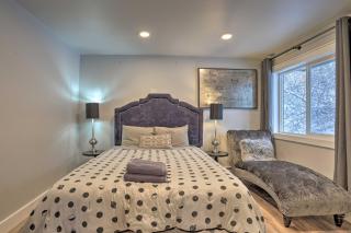 Modern Anchorage Getaway, Steps from Coastal Trail - Anchorage - 2