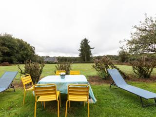 Pretty holiday home with garden in Priziac - Priziac - 4