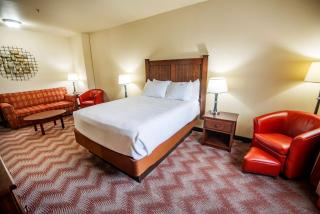 Best Western PLUS Cimarron Hotel & Suites - Stillwater - 3