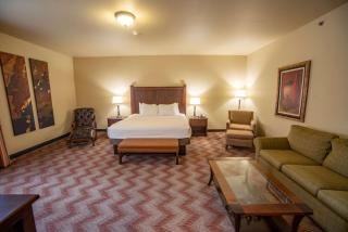 Best Western PLUS Cimarron Hotel & Suites - Stillwater - 4