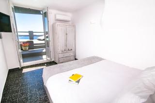 Luxury Santorini Villa Hidden Gem Villa Private Pool Sea & Caldera View 1 Bedroom Oia - Thólos - 4