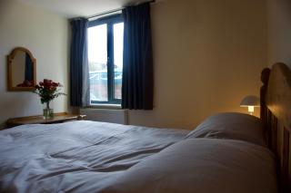 Stunning Apartment with Courtyard Near The Waterfront Ipswich - 2