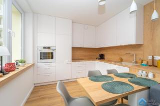 Tradycyjny Apartament 3city w Gdyni z Parkingiem by Noclegi Renters - 8