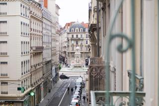 Globe Et Cecil - Lyon - 6