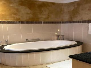 Sands Beach Simbithi Eco Estate Luxury Villa - Ballito - 4