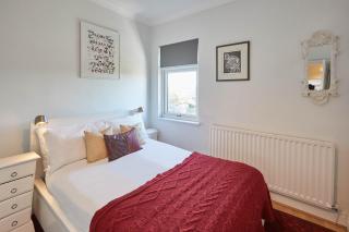 Host & Stay - Artist House - 8