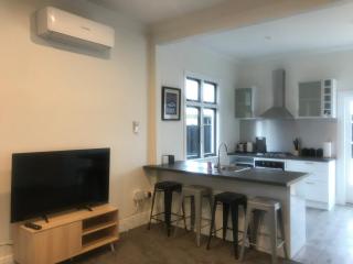 Te Waiharakeke Holiday Home - Blenheim - 4