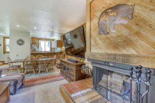 Cheery Gold Bend Family Condo - Truckee - 8