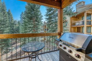 Cheery Gold Bend Family Condo - Truckee - 7