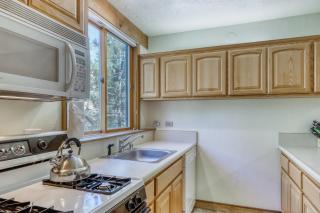 Cheery Gold Bend Family Condo - Truckee - 6