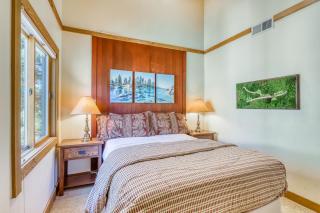Cheery Gold Bend Family Condo - Truckee - 9