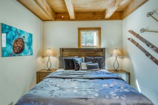 Cheery Gold Bend Family Condo - Truckee - 4