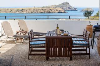 Villa Thalassa 2 Cozy Greek Comfort Private Shaded Courtyard Outdoor Dining & Bbq Steps From Lindos - Lindos - 8