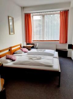 Hotel Apollo - Valašské Meziříčí - 0