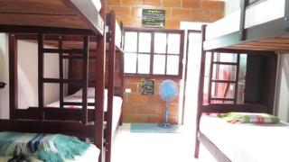 Esperanto Bed & Breakfast Surf Hostel - 1