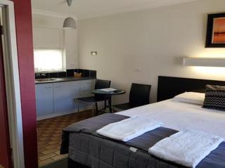 Motel Lodge - Rockhampton - 2