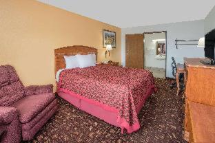 Days Inn by Wyndham Kingdom City - Kingdom City - 8