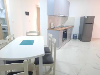 NELA Apartments - Golem - 1