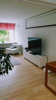 Bed and Pool - Oberursel - 5