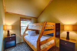 Explorer Cabins at Yellowstone - West Yellowstone - 1
