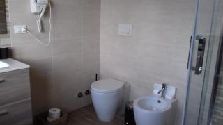 LOCANDA CAVALLO BIANCO - AFFITTACAMERE - Robella - 1