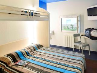 hotelF1 Blois - Blois - 4