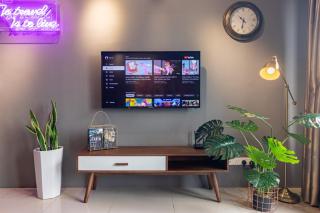 Tropicana 218 X Airlevate Suites - 5