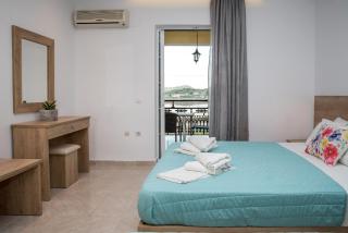 Aphrodite Studios & Suites - 140m from the beach, by ZanteWize - 3