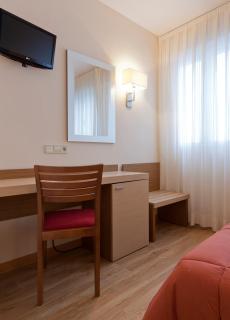 Hotel Mirador Puerta del Sol - Madrid - 9