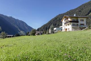 Gästehaus Laurin - 8