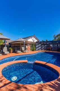 Blazing Stump Motel & Suites - Wodonga - 0