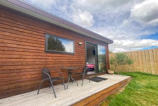 Lake Hawea Cabin with Mountain Views- OUTDOOR BATH! - Lago Hawea - 8