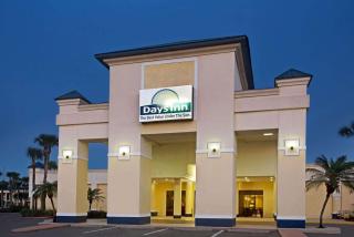 Days Inn by Wyndham Orlando Airport Florida Mall - 9