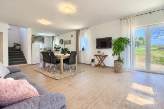 Wonderful villa Palera II with pool, immersed in the nature near the beach - Ližnjan - 3