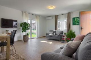 Wonderful villa Palera II with pool, immersed in the nature near the beach - Ližnjan - 5