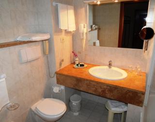 Hilton Garden Inn Bologna North - Bologna - 9