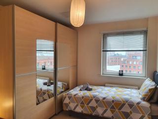 Library Square Penthouse - Belfast - 4