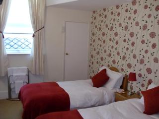 Avron House - Torquay - 6