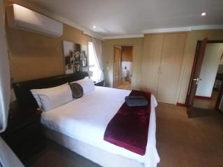 Sands Beach Simbithi Eco Estate Luxury Villa - Ballito - 7
