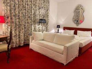 Hotel Deutscher Kaiser - Nuremberg - 3