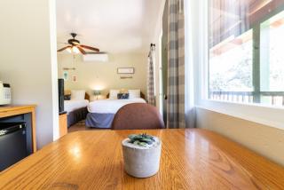 Buckeye Tree Lodge - 2